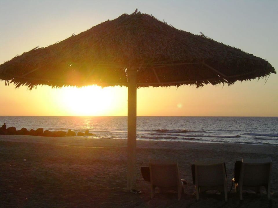 Sonnenuntergansimpression Umm Al Quwain Beach Hotel