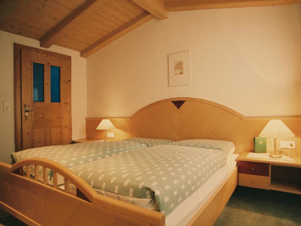 Schlafzimmer Apartment Grün Apartmenthaus Edelberg