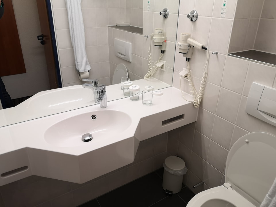 Zimmer ACHAT Hotel Stuttgart Zuffenhausen