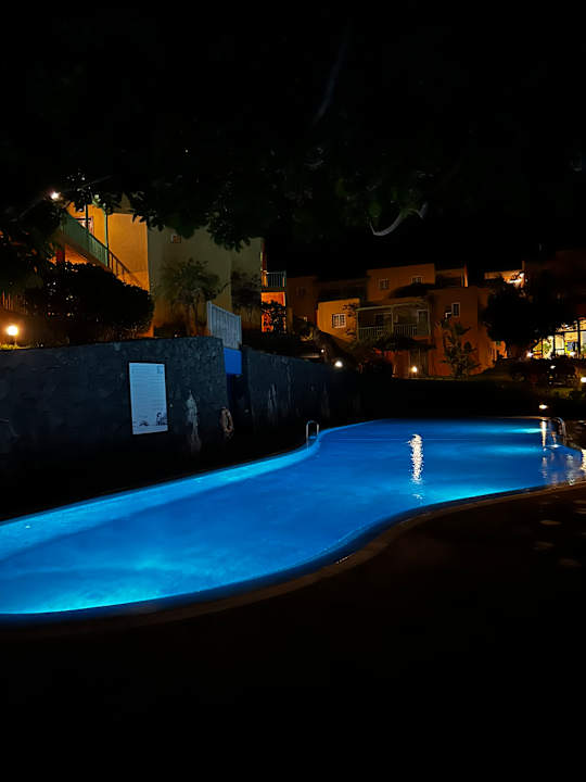 Pool Apartamentos La Caleta