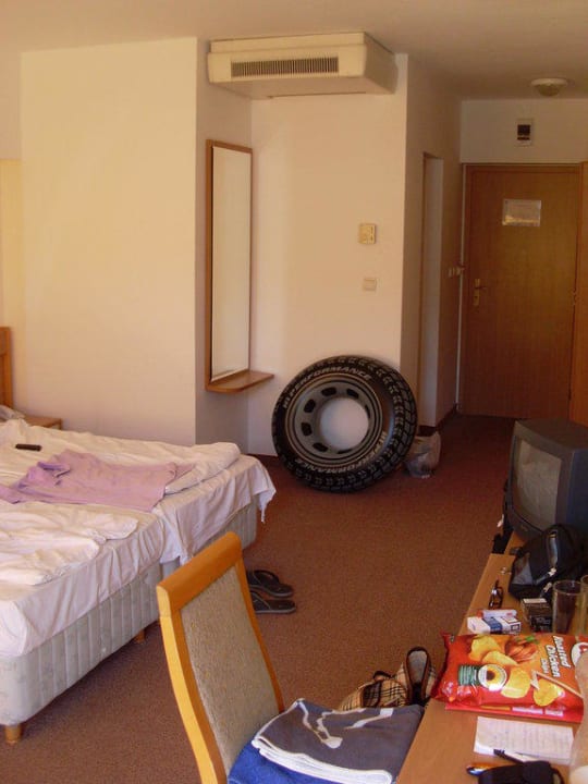 Doppelzimmer mit Zustellbett DAS Club Hotel Sunny Beach