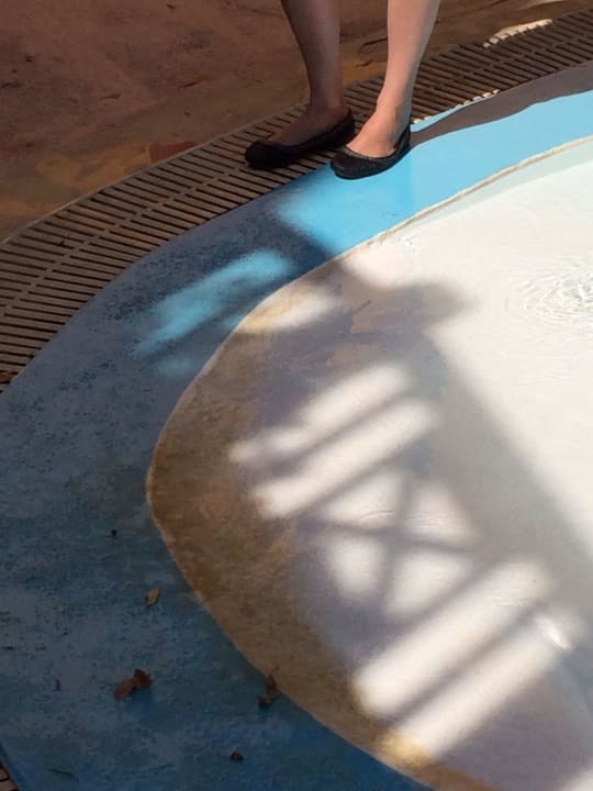 Algen Bildung ab Pool Rand  Fodele Beach & Water Park Holiday Resort