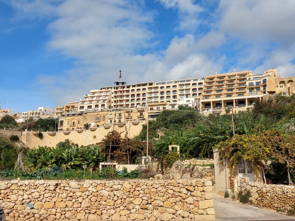 Außenansicht Grand Hotel Gozo