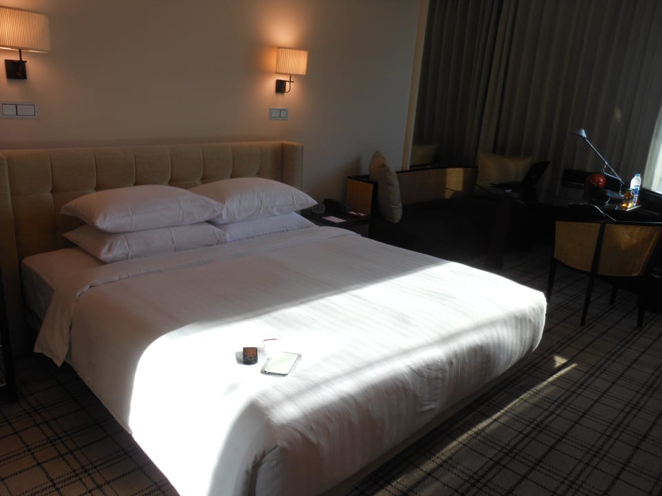 Zimmer 1216 - Bett Grand Hyatt Erawan Bangkok