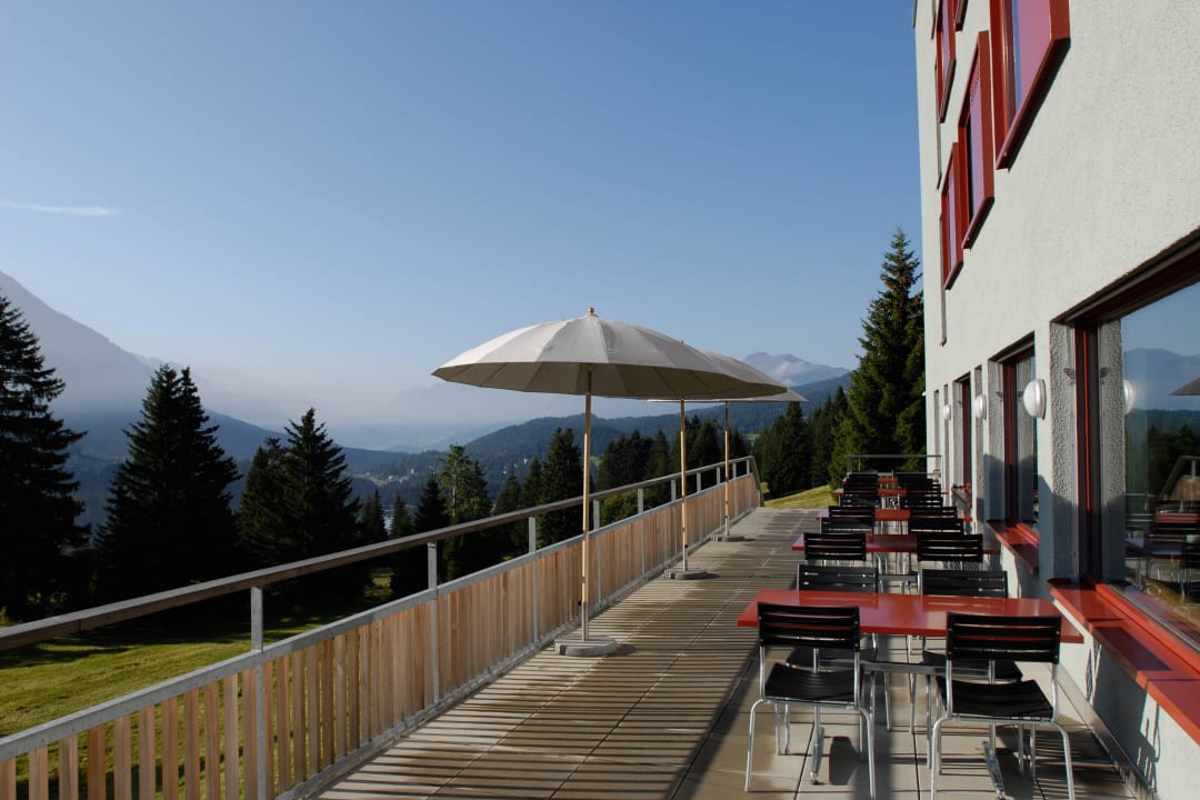 Aussenansicht Jugendherberge Valbella