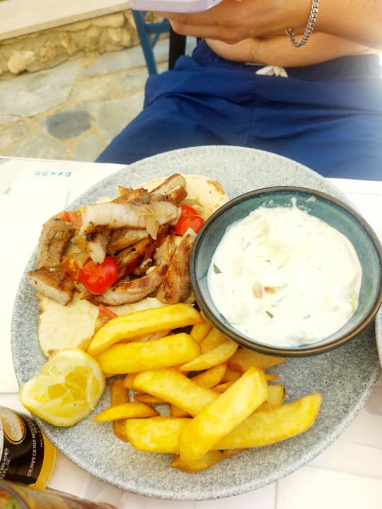 Gastro Crystal Springs Beach Hotel