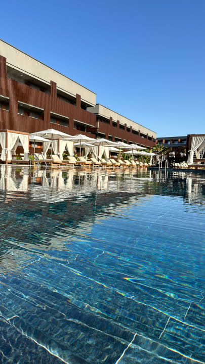 Pool Jacaranda Luxury Resort