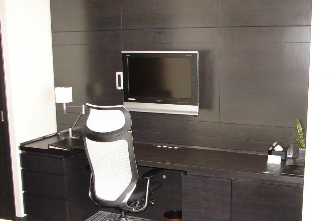 Room 3001 Hotel Metropolitan Marunouchi