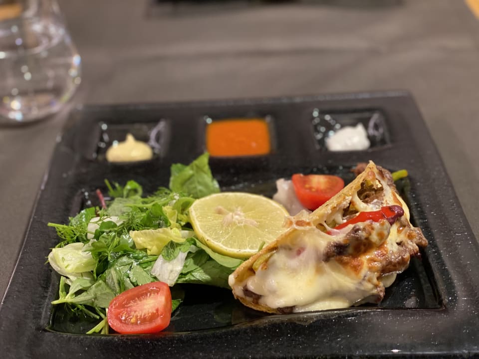 Gastro Xanadu Resort Hotel