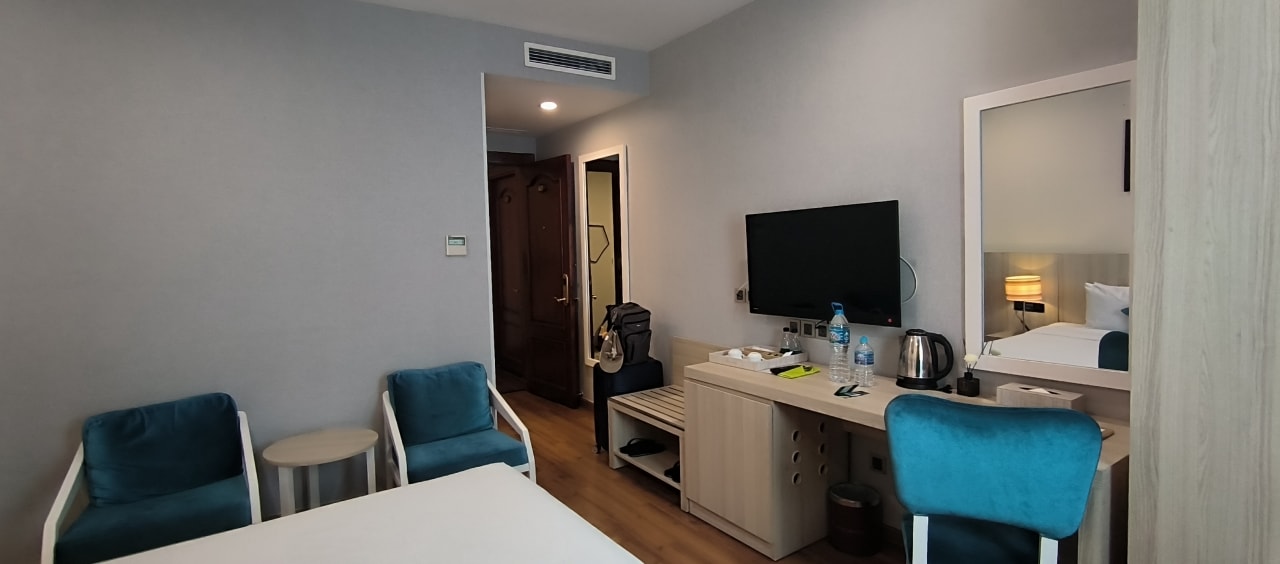 Zimmer Happy Life Grand Hotel & Rooftop Skybar