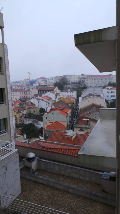 Seitlicher Ausblick auf die Altstadt NH Collection Lisboa Liberdade