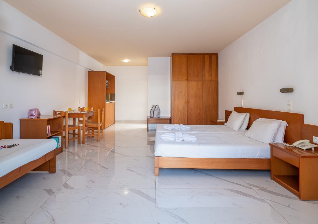 Zimmer Hotel Anthoula Village