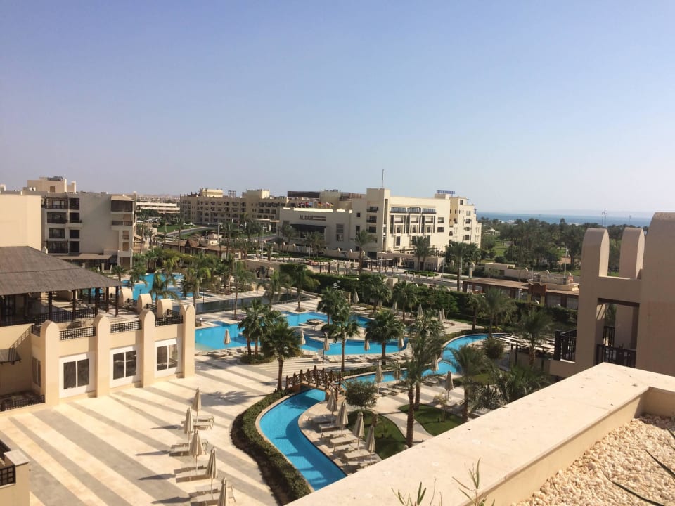 Ausblick von oben Steigenberger Aqua Magic