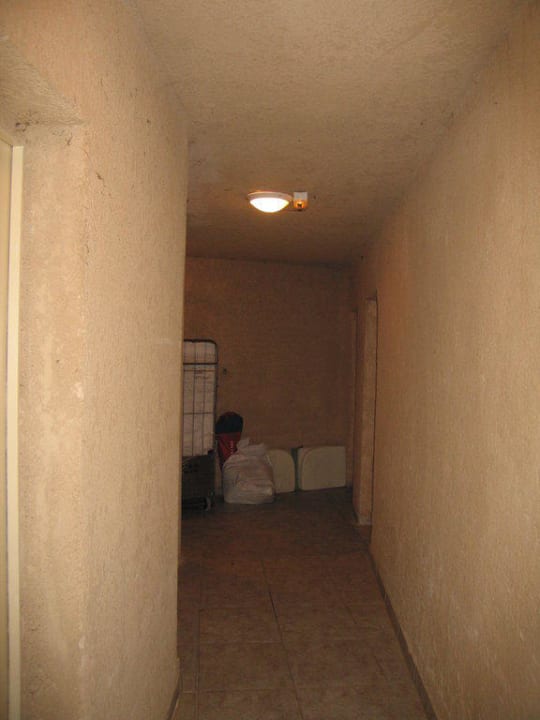 Zimmerflur Hotel San Damianu