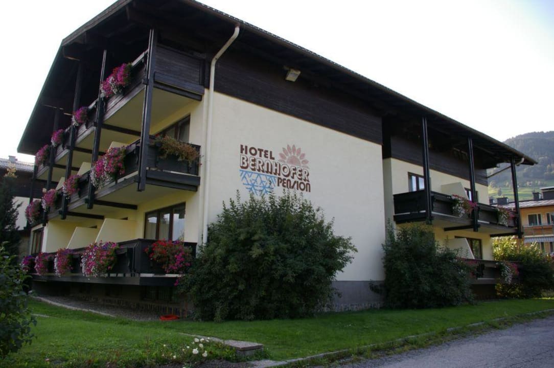 Hotel Bernhofer Dahoam by Sarina - Hotel & Suites