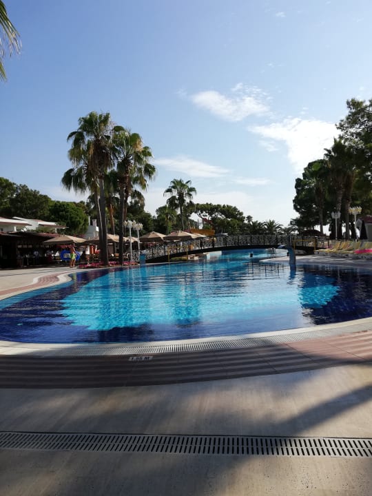 Pool Club Boran Mare Beach