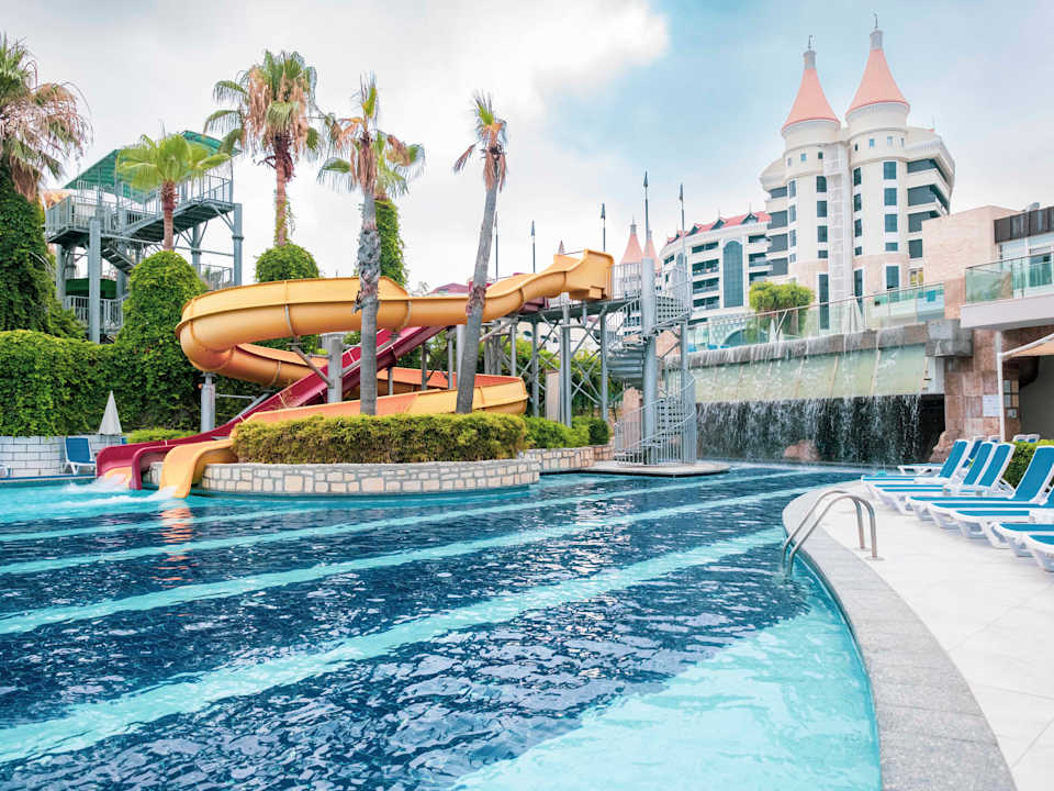 Pool Sealife Buket Resort & Beach