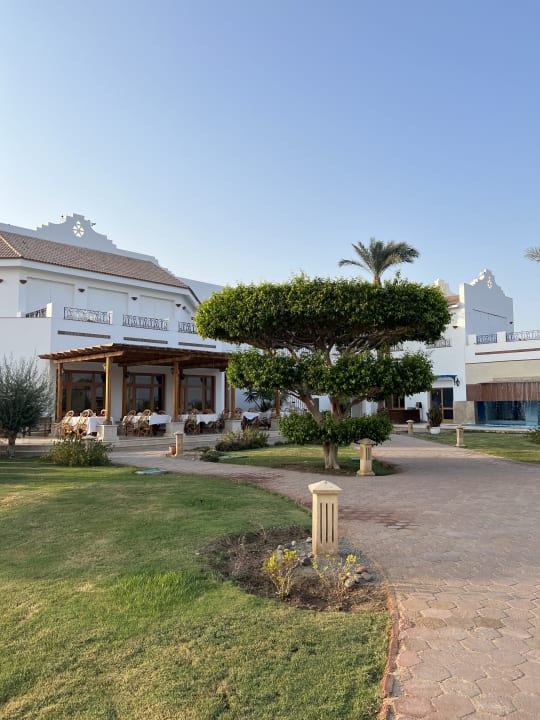 Gastro Lahami Bay Beach Resort