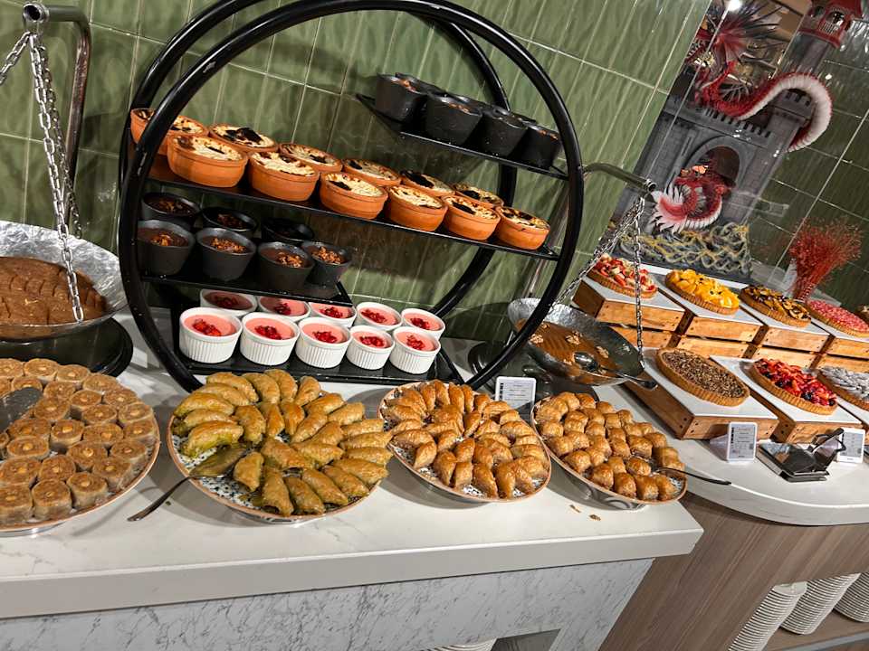 Gastro Liu Resorts