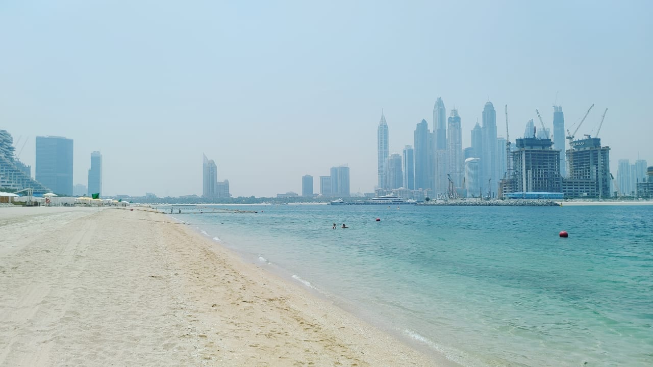 Strand voco Dubai The Palm by IHG