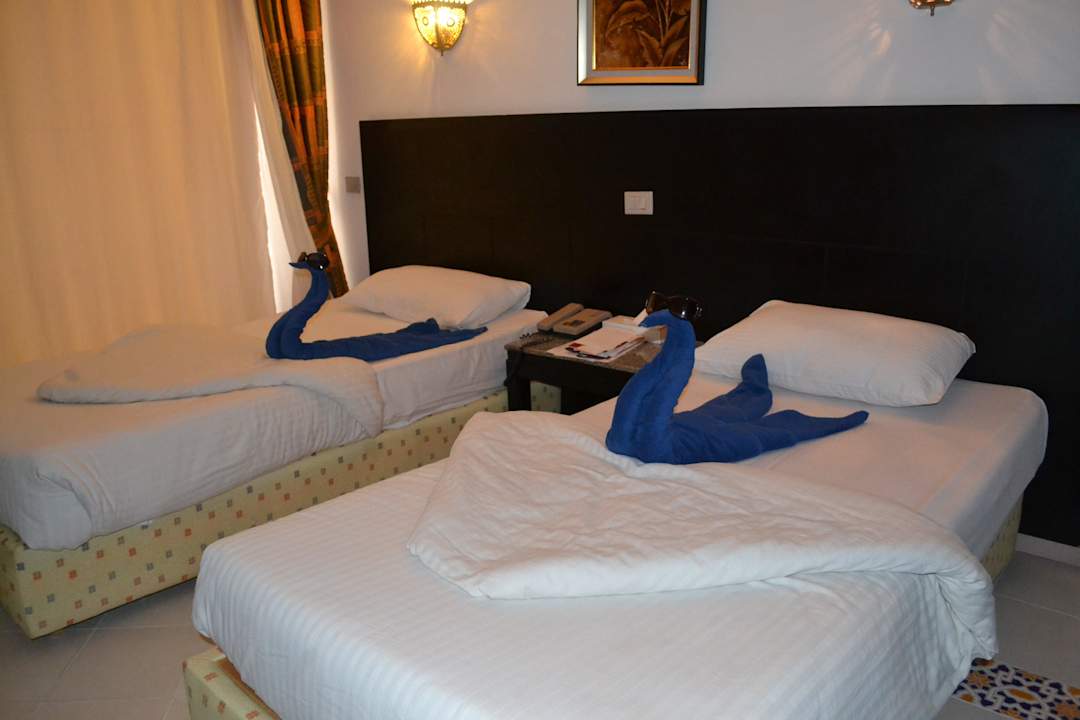 Наш номер Pickalbatros Alf Leila Wa Leila Resort - Neverland Hurghada