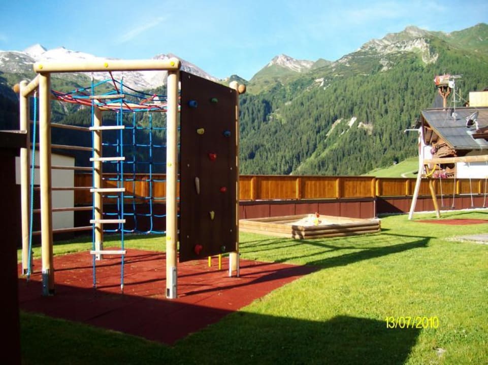 Kinderspielplatz ganz oben 6.Stock Hotel Klausnerhof