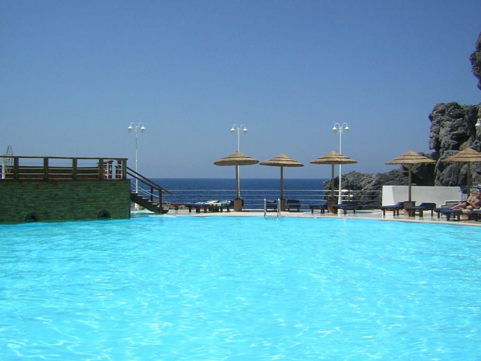 Grecja to rozne odcienie blekitu Kalypso Cretan Village Sense Resort & Spa