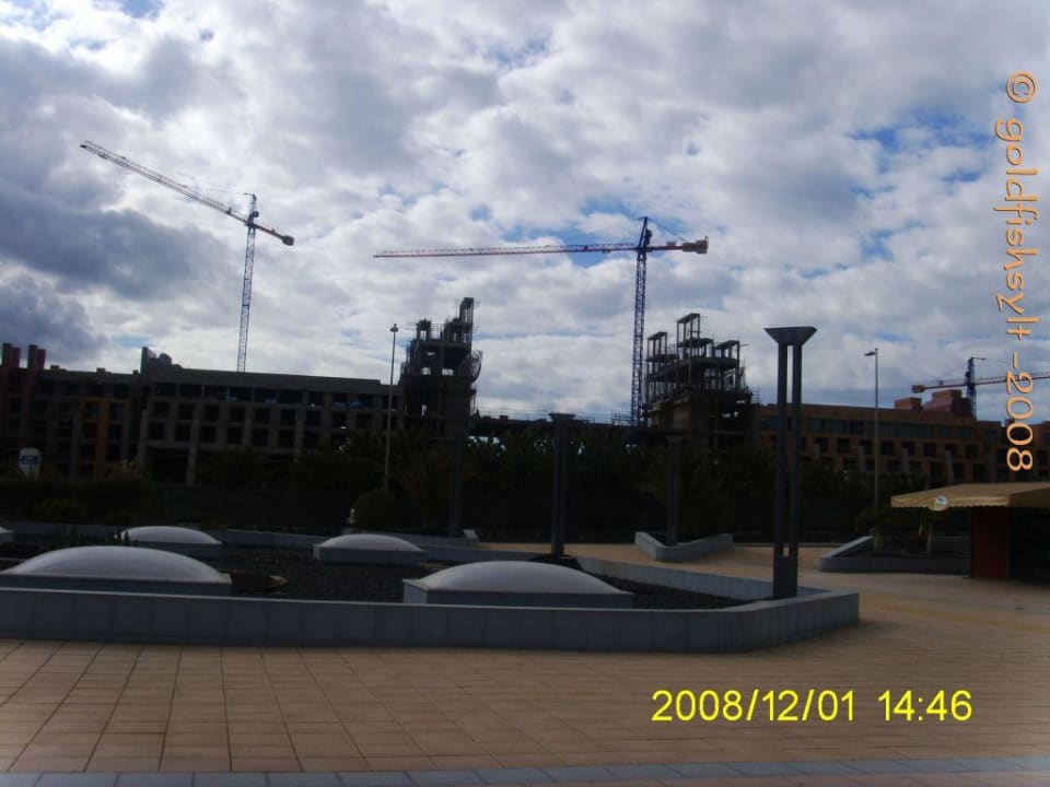 Blick auf die "Lopesan Baobab-" - Baustelle Lopesan Baobab Resort