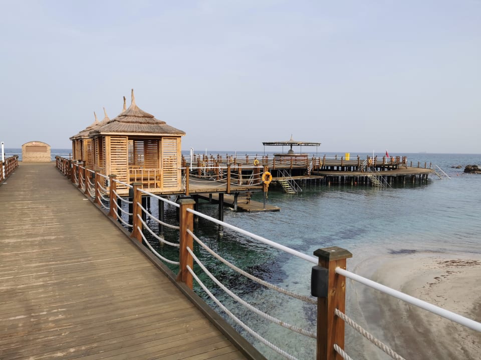 Strand Salamis Bay Conti Resort Hotel & Casino