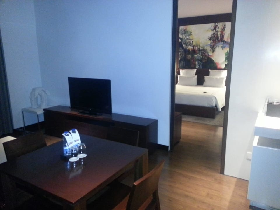 Wohnzimmer Hotel Swissôtel Kolkata