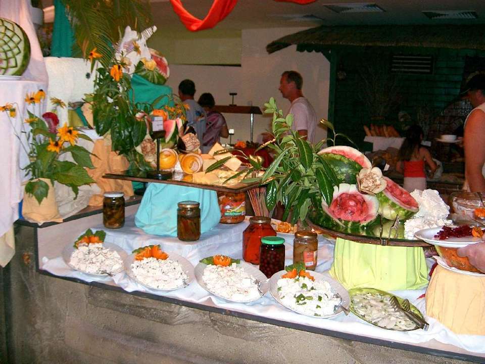 Buffet Duni Royal Pelican Resort