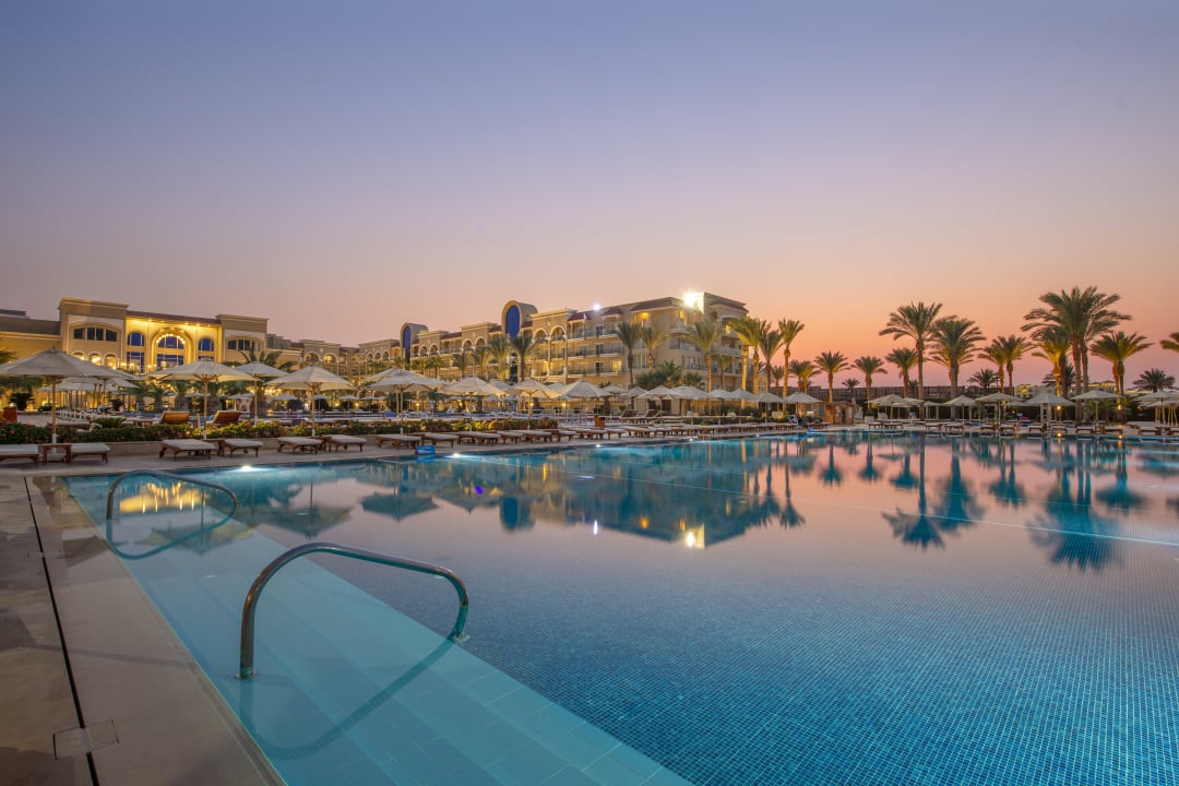 Pool Premier Le Reve Hotel & Spa