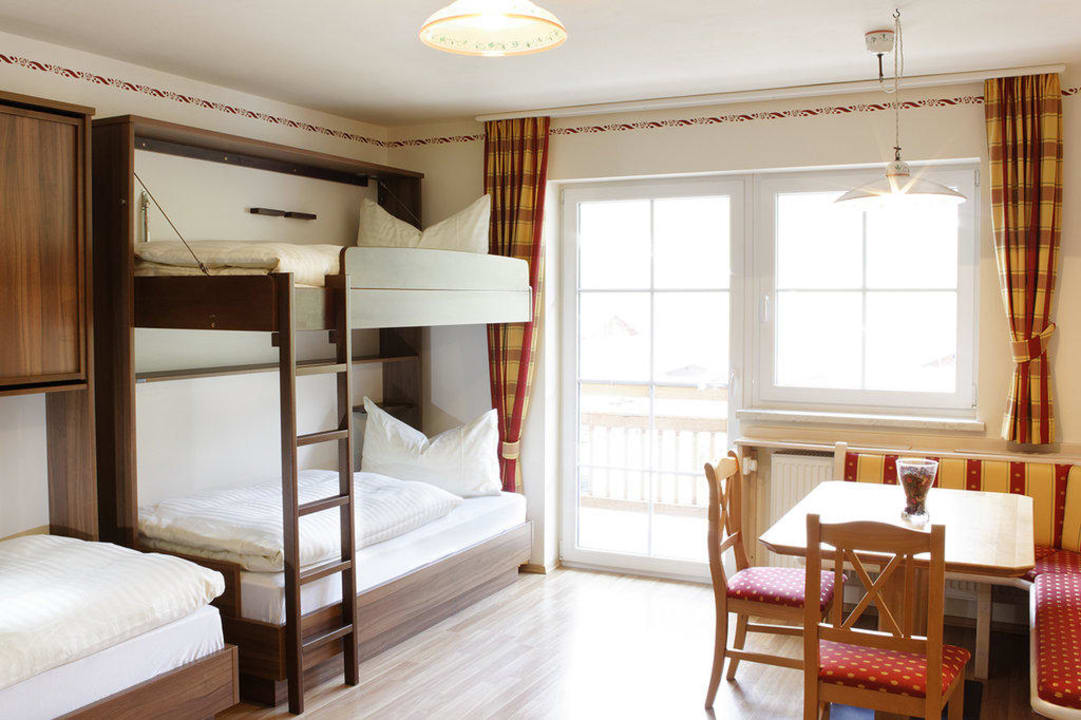 Zimmeransicht Jugendhotel Schneehaus