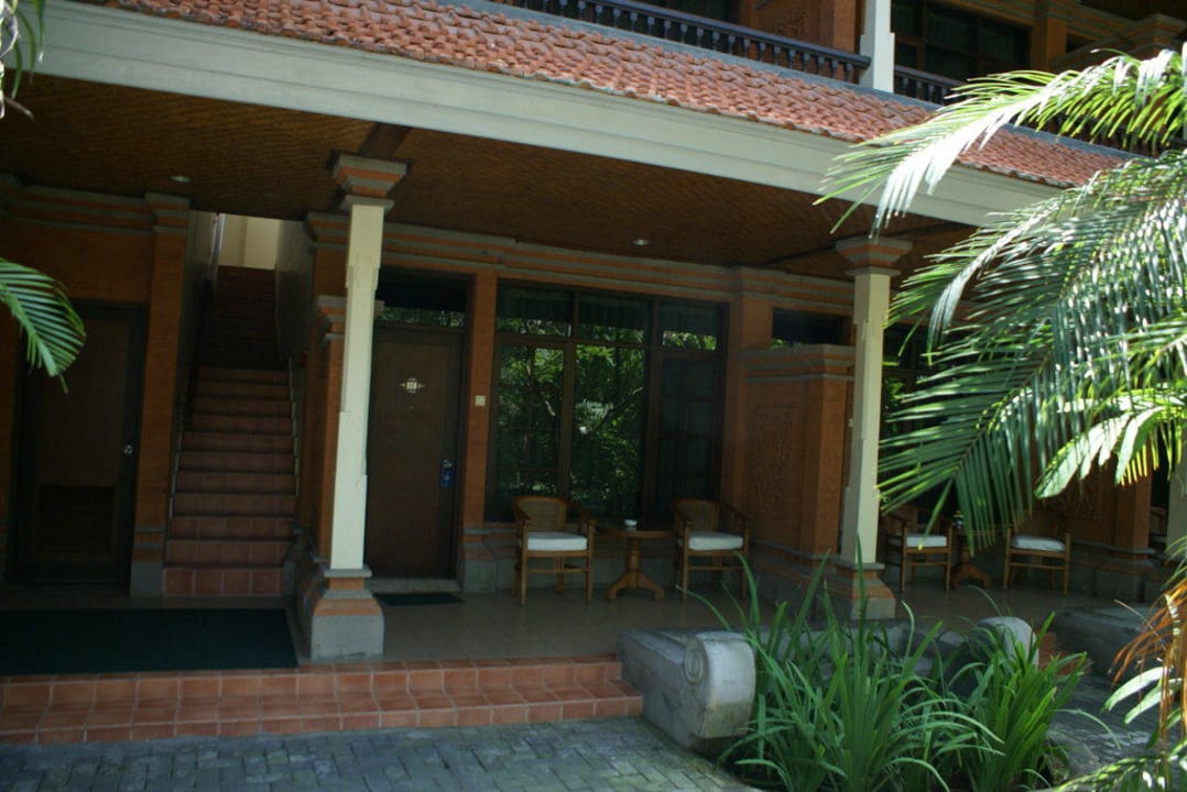 Aussenansicht Zimmerbeispiel Puri Santrian