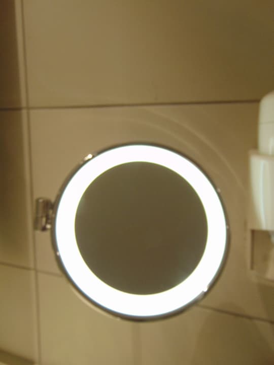 Zimmer Crowne Plaza Nairobi Airport