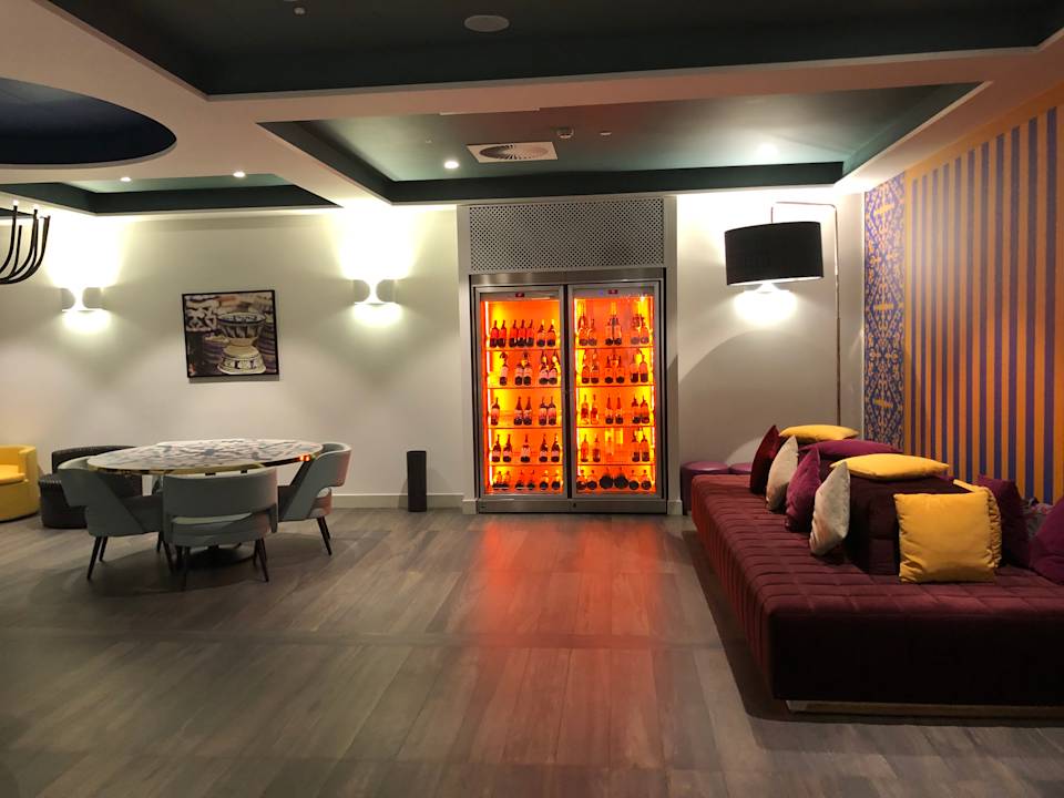 Lobby Mercure Almaty City Center