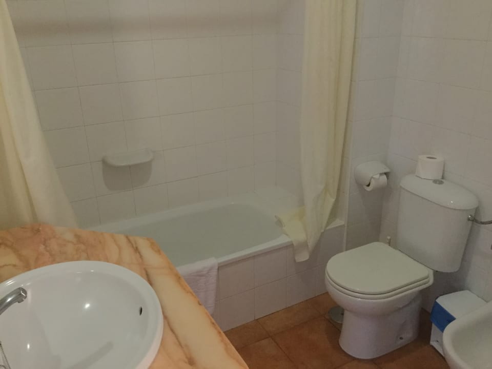 Zimmer Apartamentos Oasis San Antonio