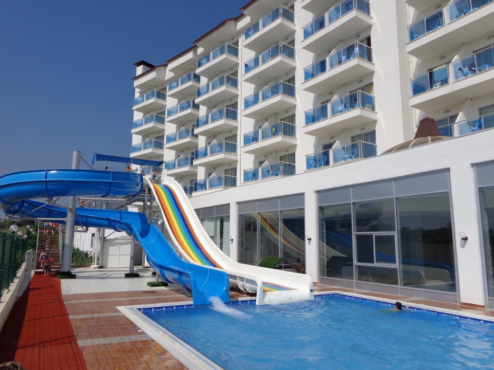 2 Wasserrutschen Cenger Beach Resort & Spa