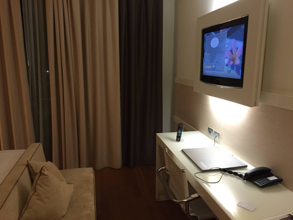 Room Pisa Tower Plaza