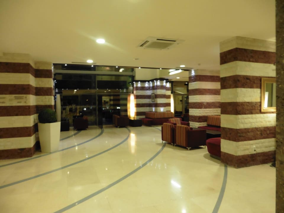 Die Lobby Flamingo Grand Hotel & Spa