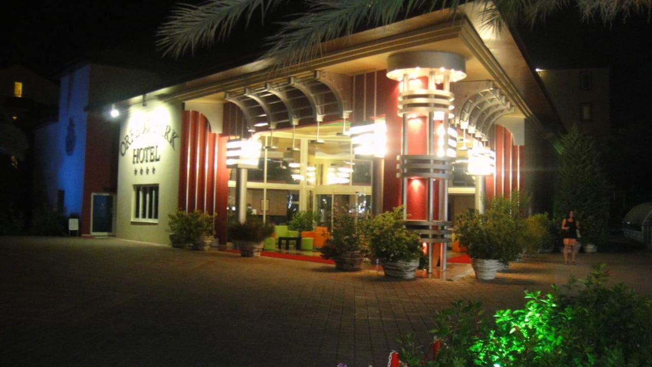 Haupteingang Hotel Orfeus Park