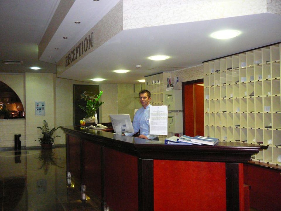 La réception Valamar Sanfior Hotel & Casa