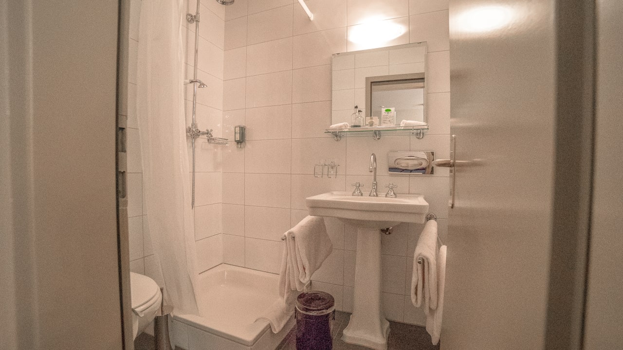 Zimmer Hotel & Restaurant Blausee