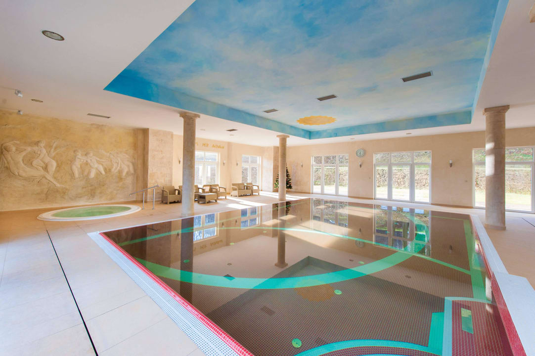 Basen 7 x 10 metrów Klinika Młodości Medical SPA