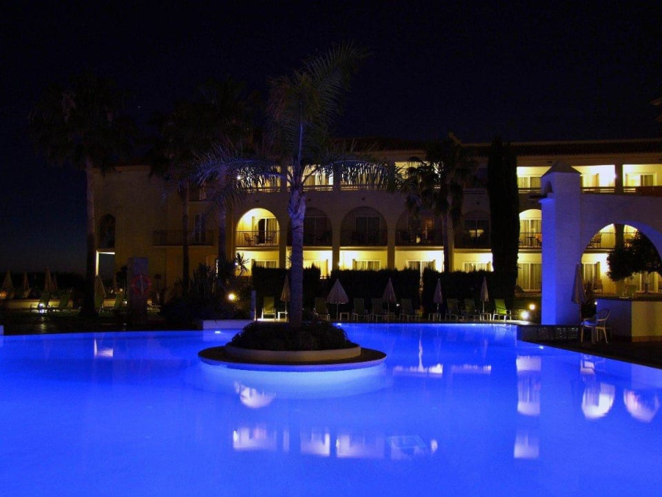 Abendstimmung am Pool Fuerte Conil-Resort