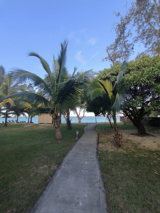 Strand Crystals Beach Resort Belle Mare, a member of Radisson Individuals