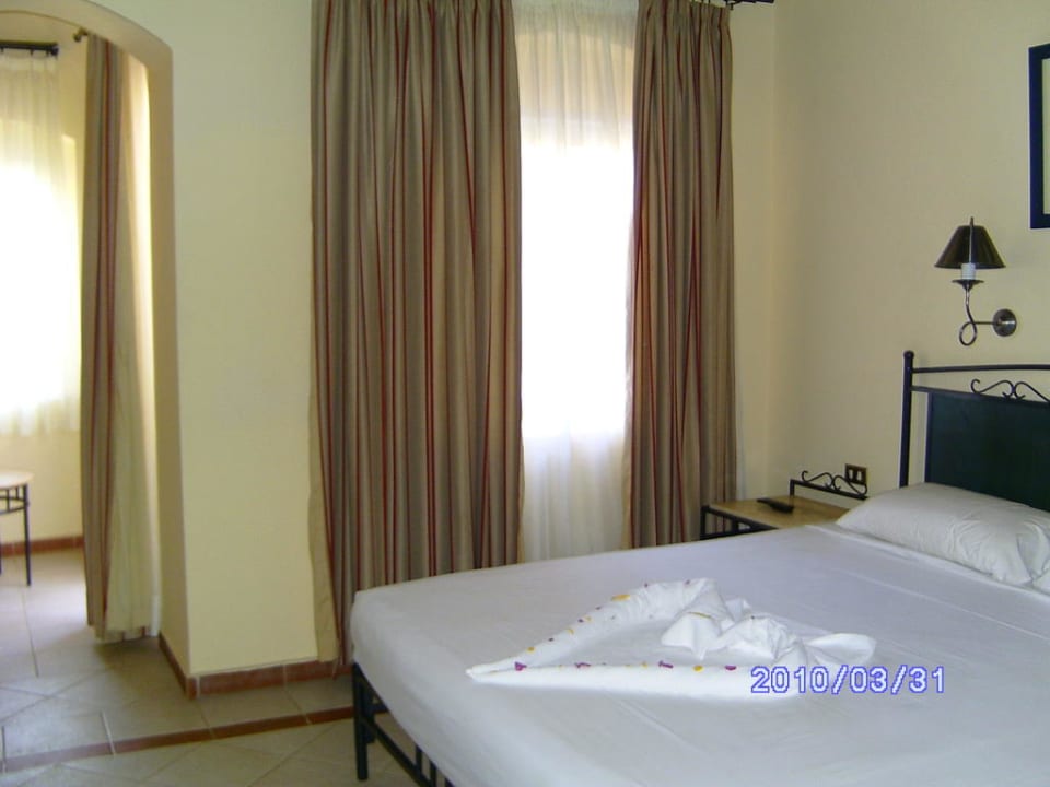 Kingsize Bett  Jaz Makadi Oasis Resort