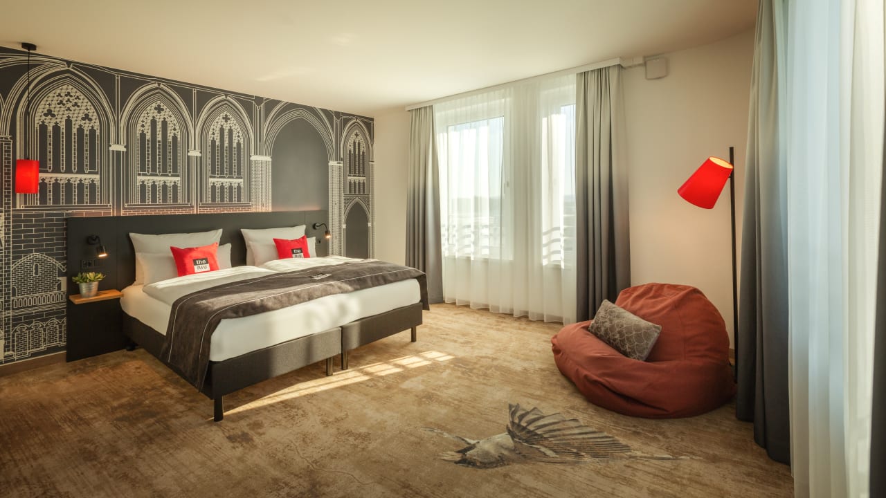 Zimmer Holiday Inn - the niu, Sparrow Regensburg