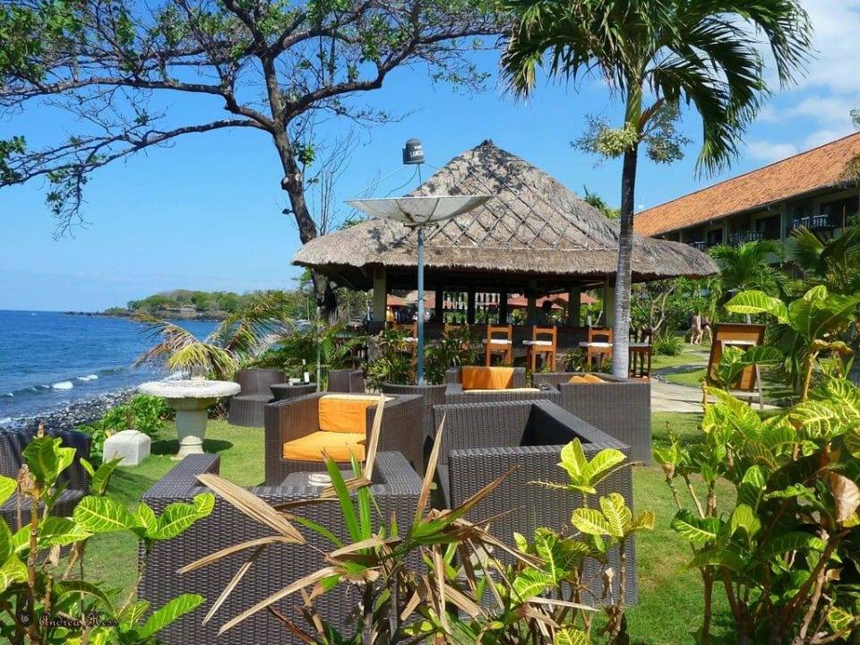 Strandbar und Gartenanlage Hotel Tauch Terminal Resort Tulamben