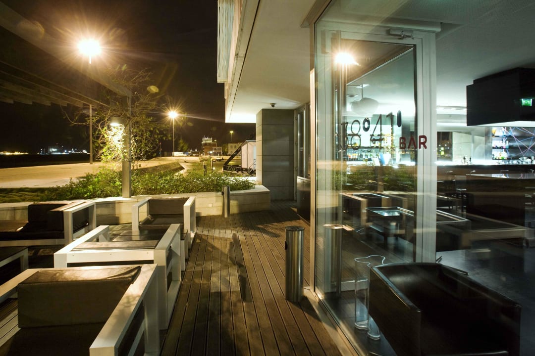 Terrace with river view Altis Belém Hotel & Spa